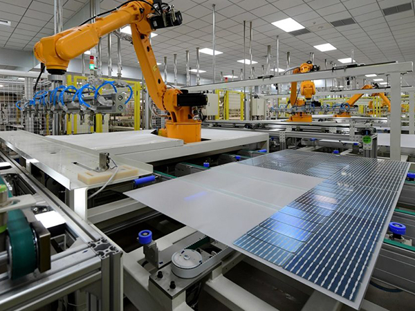 La production de l'industrie photovoltaïque atteint 310 GW de modules en 2022